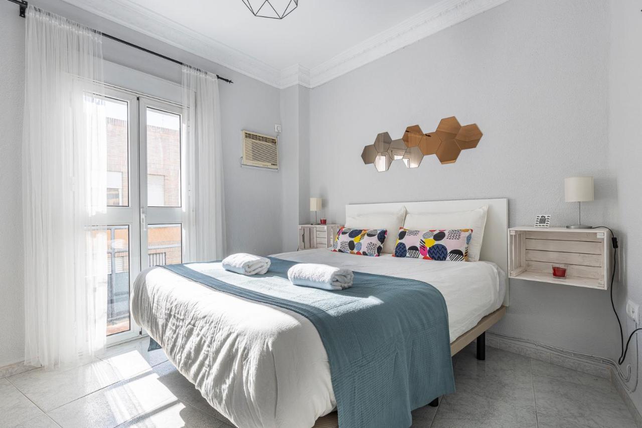 Pureza Dreams De Sevilla Oasis En Triana Luaran gambar